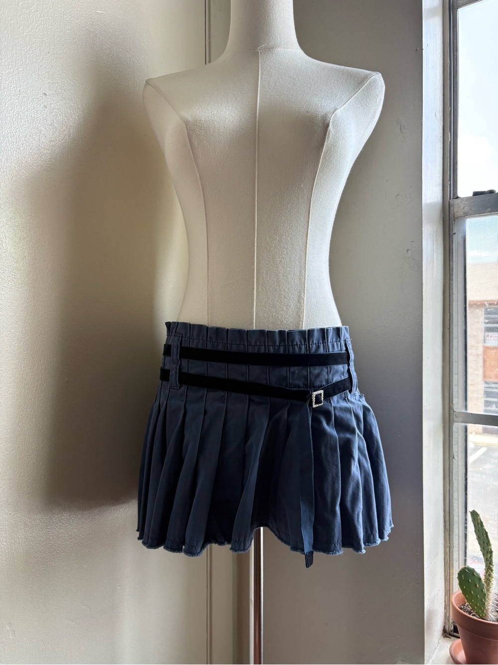 vintage y2k hollister blue pleated mini skirt